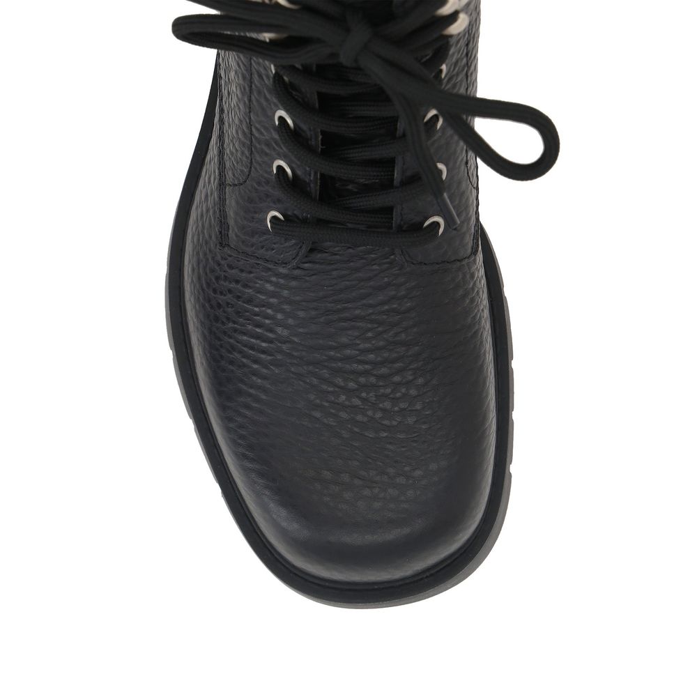 Bottega Veneta Black Calfskin Lace-Up Boots